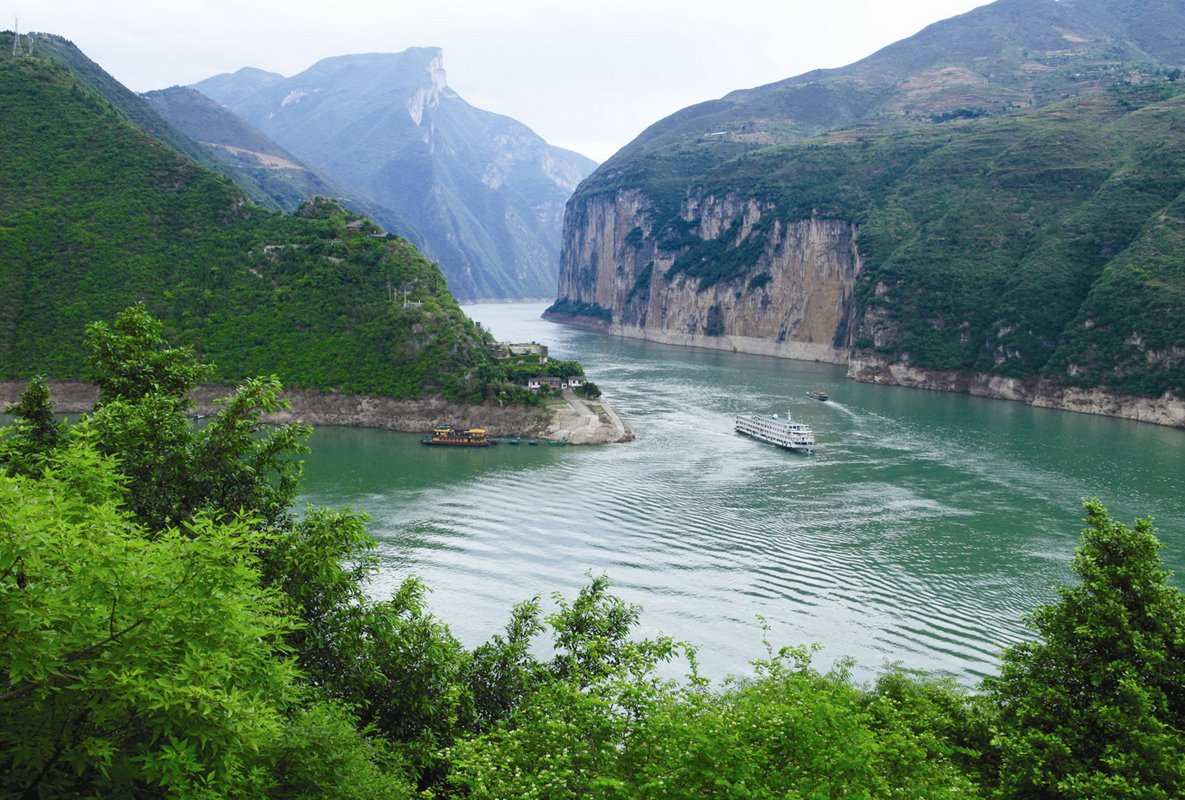 13-Day China Essence and Panda Tour